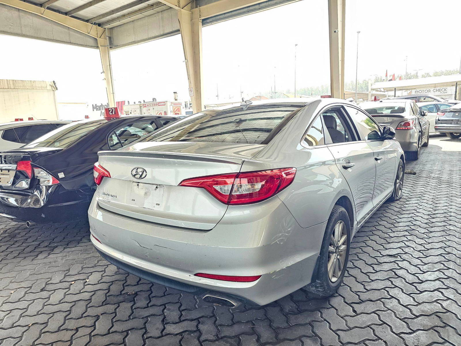 2015 HYUNDAI SONATA — 160739 Miles — Lot 50167337 — Souq - Marhaba Auctions Used Cars - Image 3