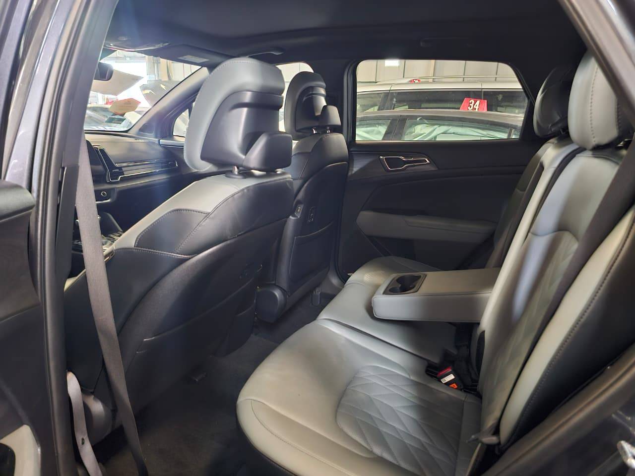 2023 KIA SPORTAGE — sold — 32889 Miles — Lot 80879775 — Al Sajaa - Marhaba Auctions Used Cars - Image 6