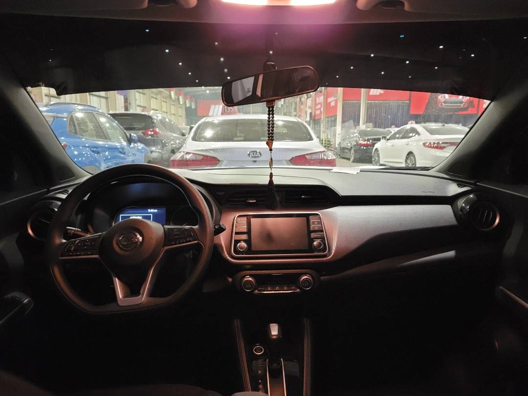 2019 NISSAN KICKS — 129517 KM — Lot KL532110 — Main - Marhaba Auctions Used Cars - Image 8