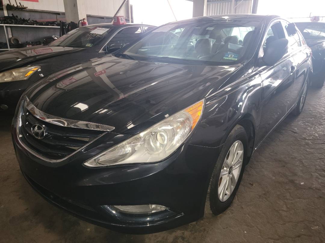2013 HYUNDAI SONATA — 113751 Miles — Lot 676196 - Marhaba Auctions Used Cars - Image 8
