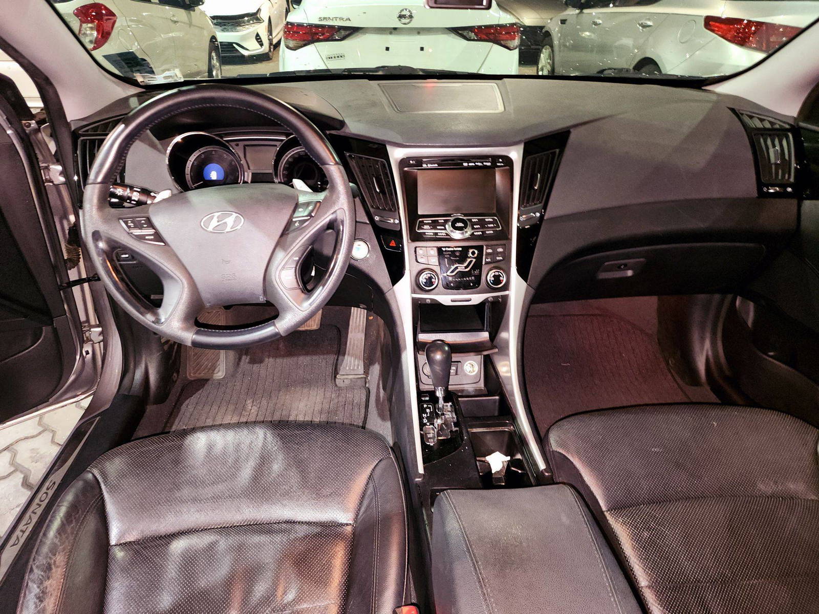 2011 HYUNDAI SONATA — 83800 KM — Lot 192890 — Souq - Marhaba Auctions Used Cars - Image 7