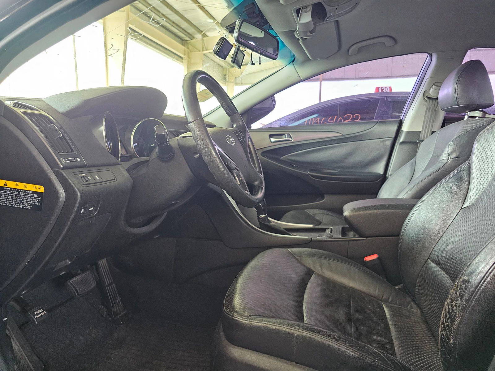 2012 HYUNDAI SONATA — 226471 KM — Lot 013921 — Main - Marhaba Auctions Used Cars - Image 8