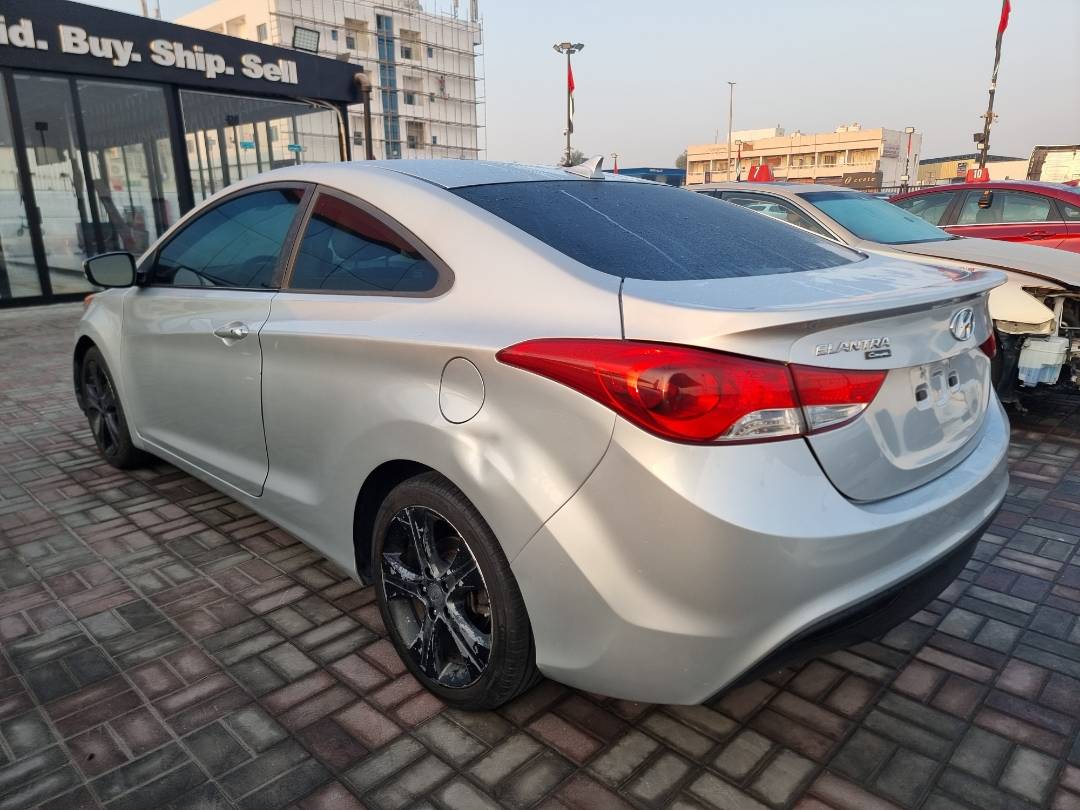 2013 HYUNDAI ELANTRA — 207125 Miles — Lot 40318371 — Main - Marhaba Auctions Used Cars - Image 4