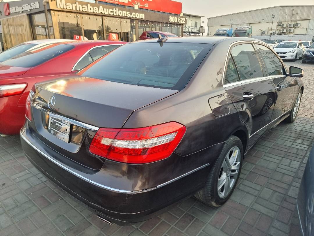 2011 MERCEDES BENZ E 350 — 96363 Miles — Lot 465150 — Ind. 12 - Marhaba Auctions Used Cars - Image 5