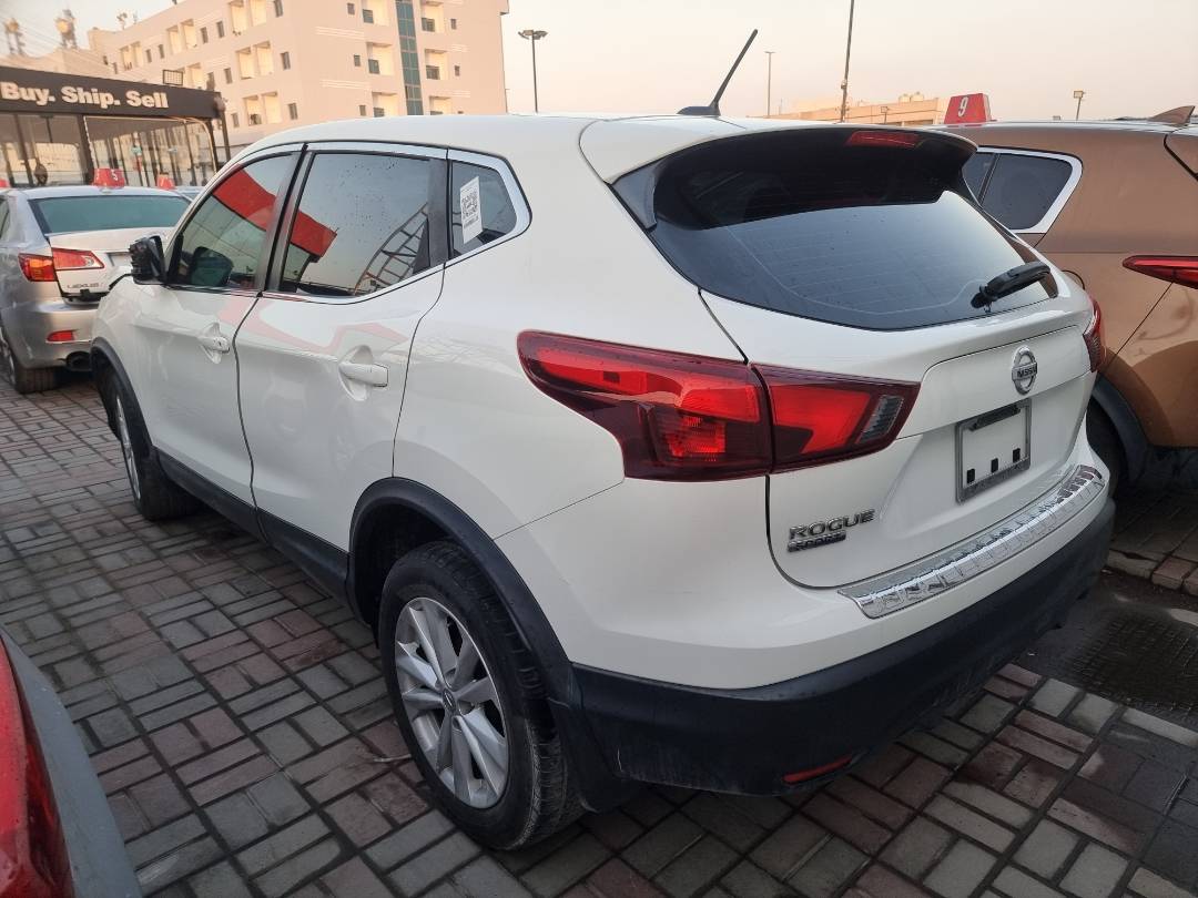 2018 NISSAN ROGUE SPORTS — 90894 Miles — Lot 214587 — Ind. 12 - Marhaba Auctions Used Cars - Image 4