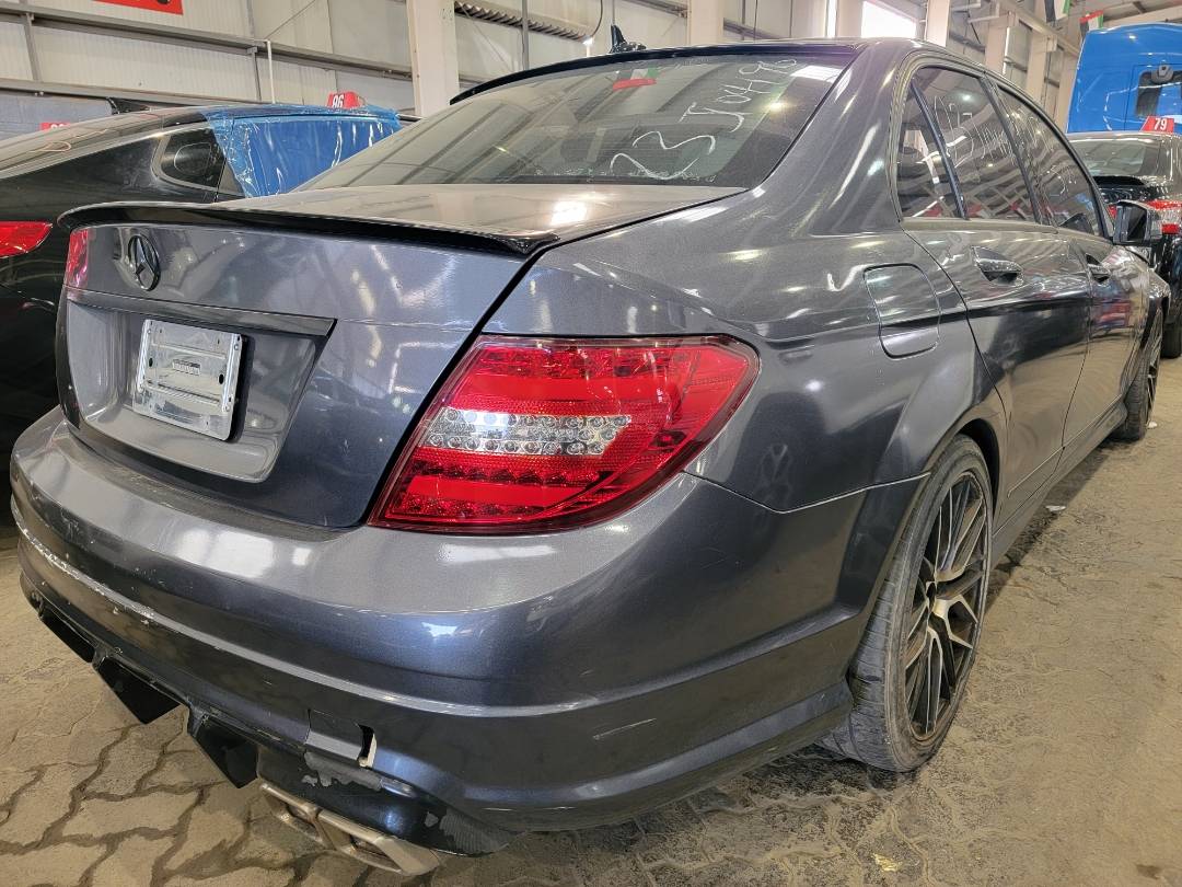 2010 MERCEDES BENZ C300 — 213673 Miles — Lot 36830931 - Marhaba Auctions Used Cars - Image 3