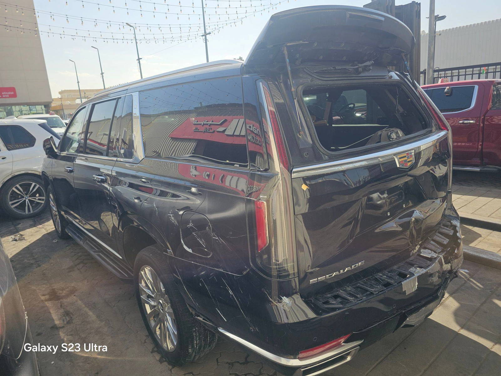 CADILLAC ESCALADE ESV PREMIUM LUXURY 2023 - Marhaba Auction Used Cars - Image 5