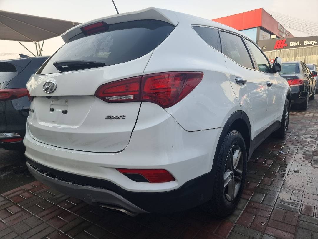 2018 HYUNDAI SANTA FE SPORT — 139313 Miles — Lot 092395 — Ind. 12 - Marhaba Auctions Used Cars - Image 5