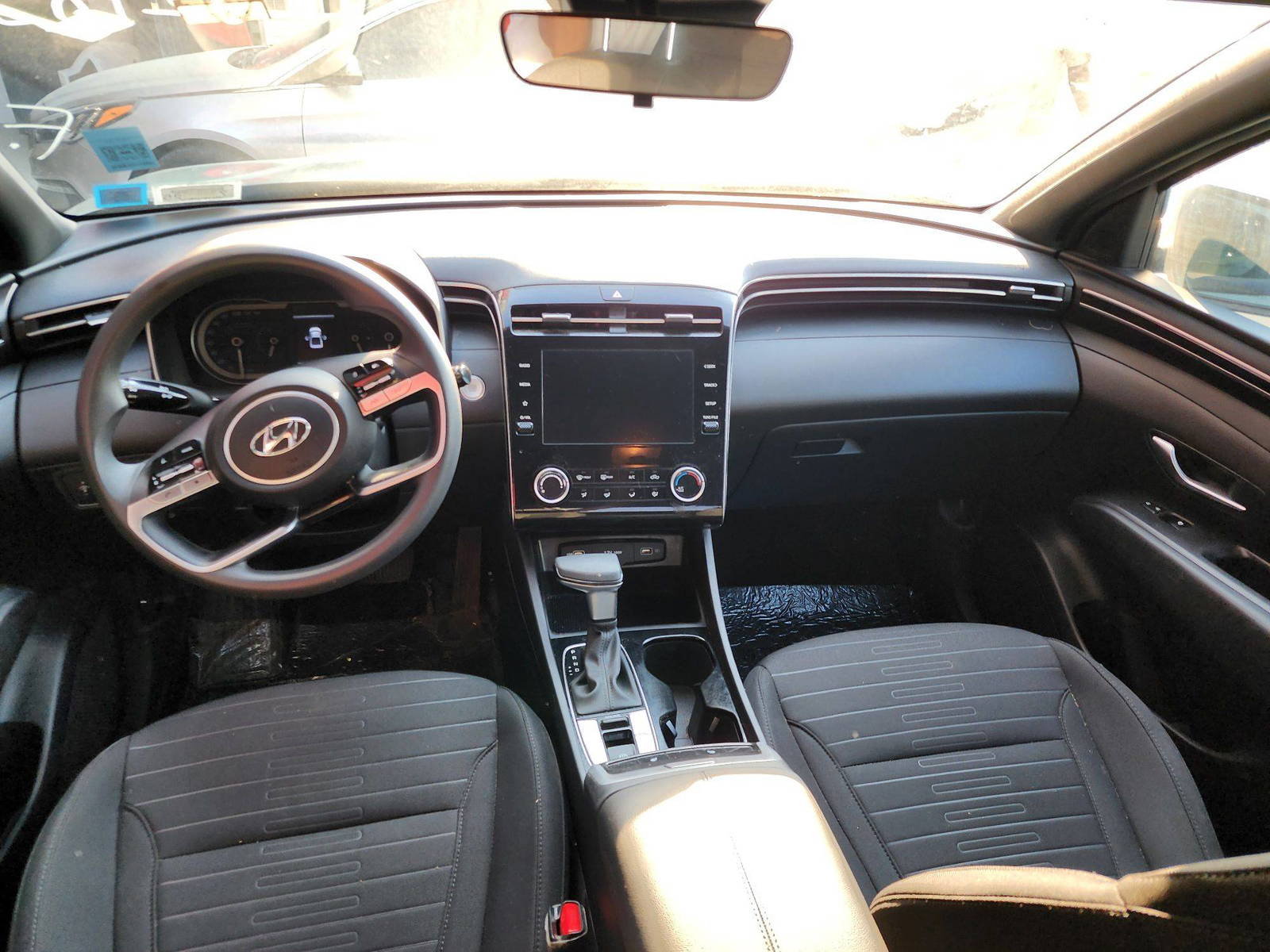 2022 HYUNDAI SANTA CRUZ SEL — 50648 Miles — Lot 63048204 — Al Quoz - Marhaba Auctions Used Cars - Image 8
