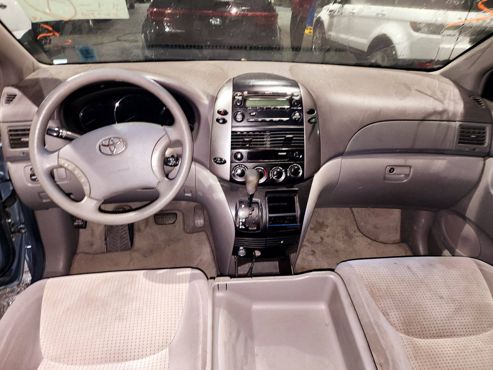 2007 TOYOTA SIENNA — 220710 Miles — Lot 40500769 — Souq - Marhaba Auctions Used Cars - Image 7