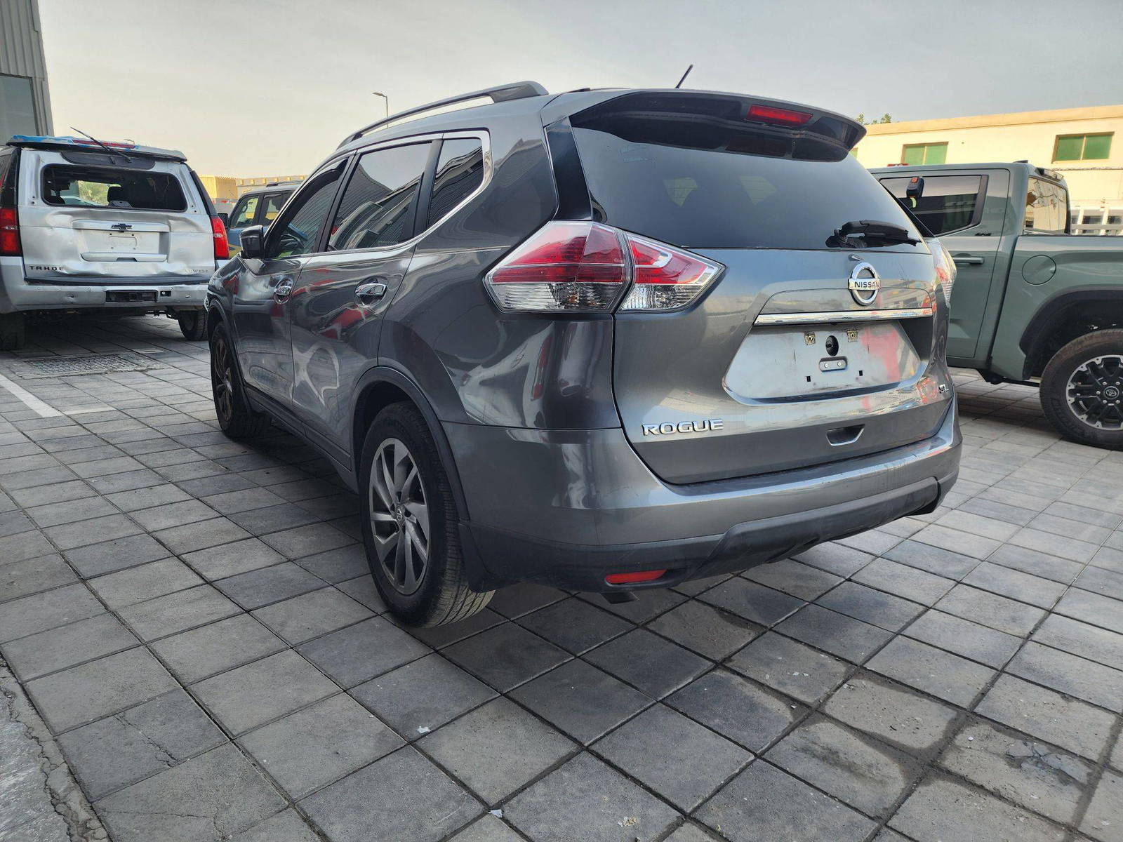 2015 NISSAN ROGUE — 153867 Miles — Lot 81711365 — Al Quoz - Marhaba Auctions Used Cars - Image 5