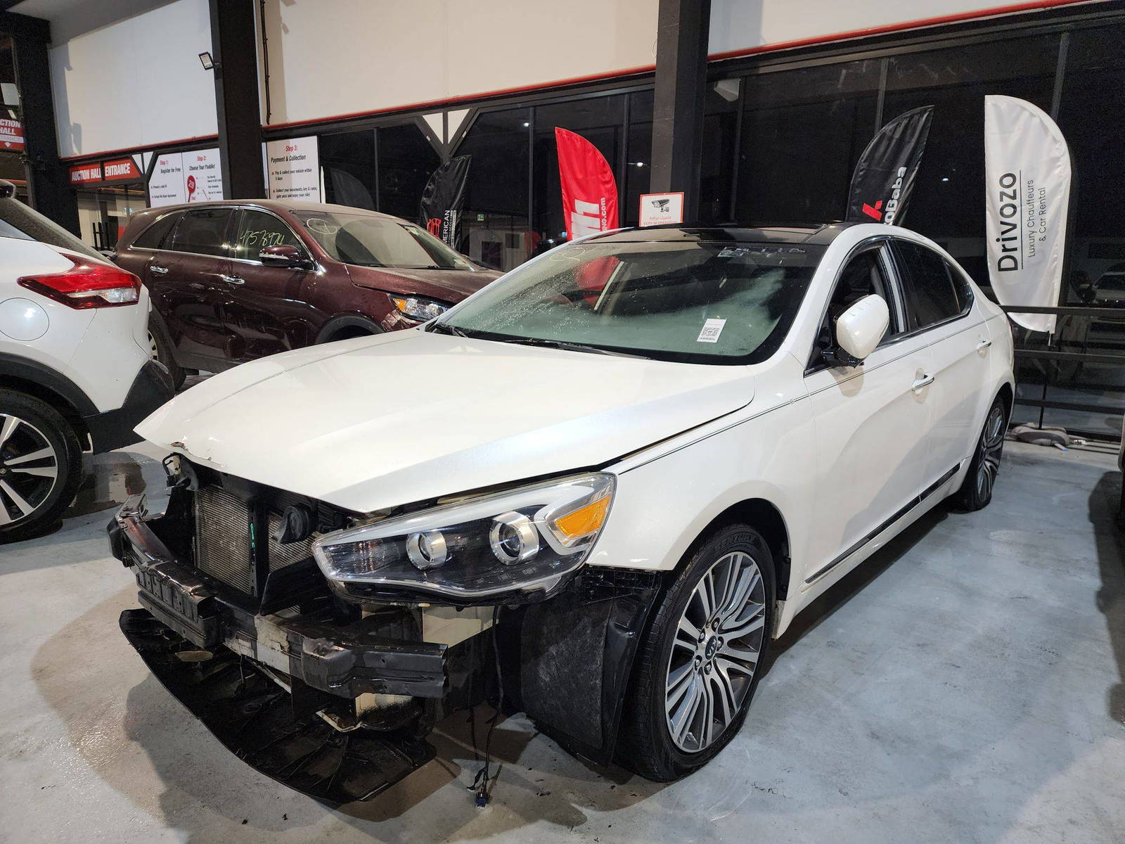 2014 KIA CADENZA — 206403 Miles — Lot 41673884 — Al Quoz - Marhaba Auctions Used Cars - Image 5