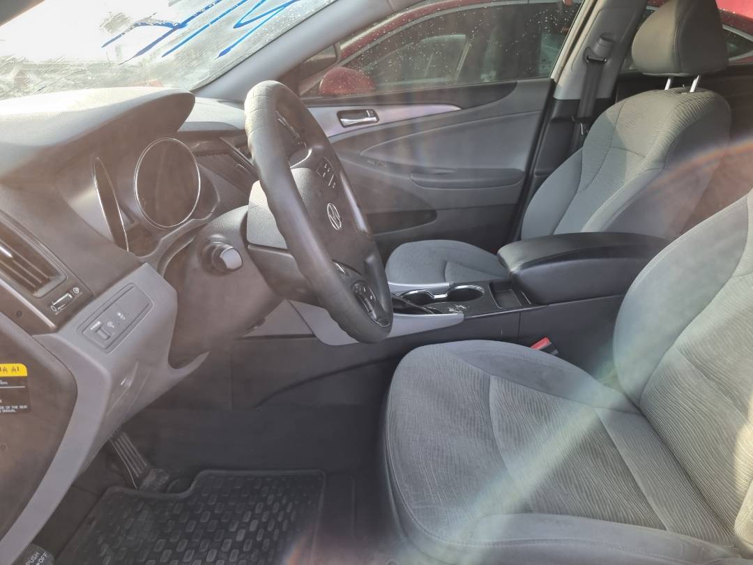 2012 HYUNDAI SONATA — 194715 Miles — Lot 124578 — Ind. 12 - Marhaba Auctions Used Cars - Image 8