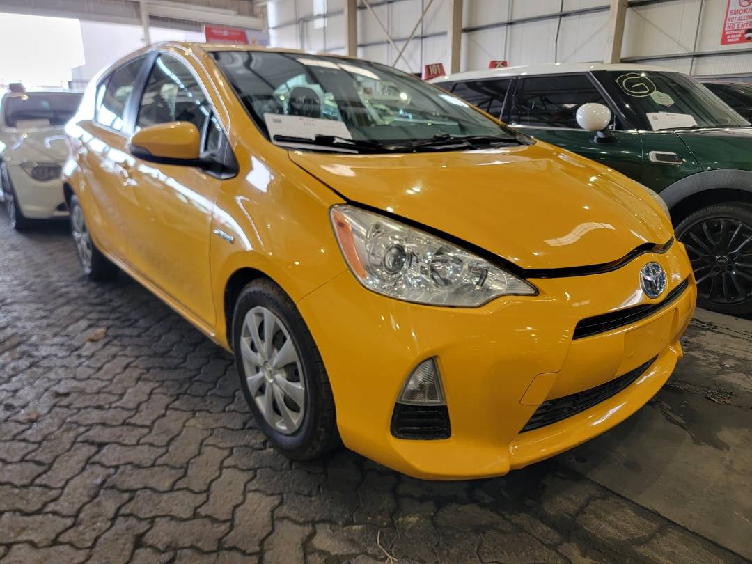 2014 TOYOTA PRIUS C — 155838 Miles — Lot 1078965 — Main - Marhaba Auctions Used Cars - Image 4