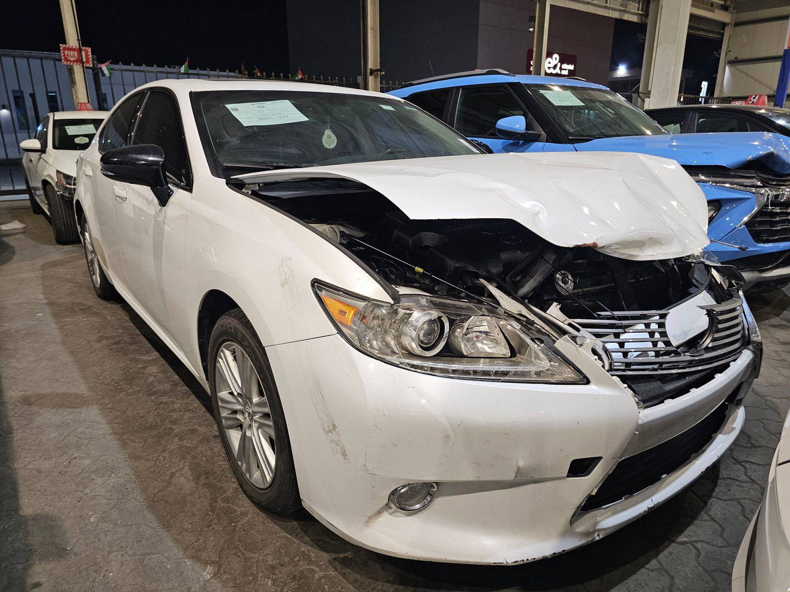 2015 LEXUS ES 350 — 98470 Miles — Lot 2200844 — Main - Marhaba Auctions Used Cars - Image 4