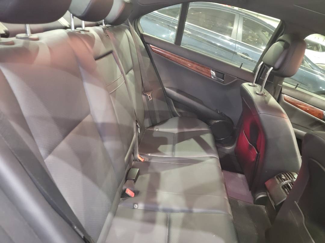 2011 MERCEDES BENZ C300 — 136845 Miles — Lot 82927203 - Marhaba Auctions Used Cars - Image 5