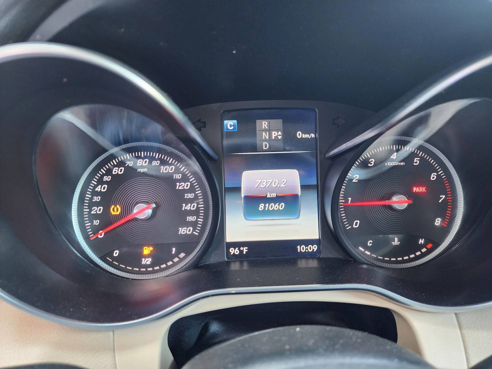 2019 MERCEDES BENZ GLC-300 — 81060 KM — Lot 50065454 — Al Quoz - Marhaba Auctions Used Cars - Image 17