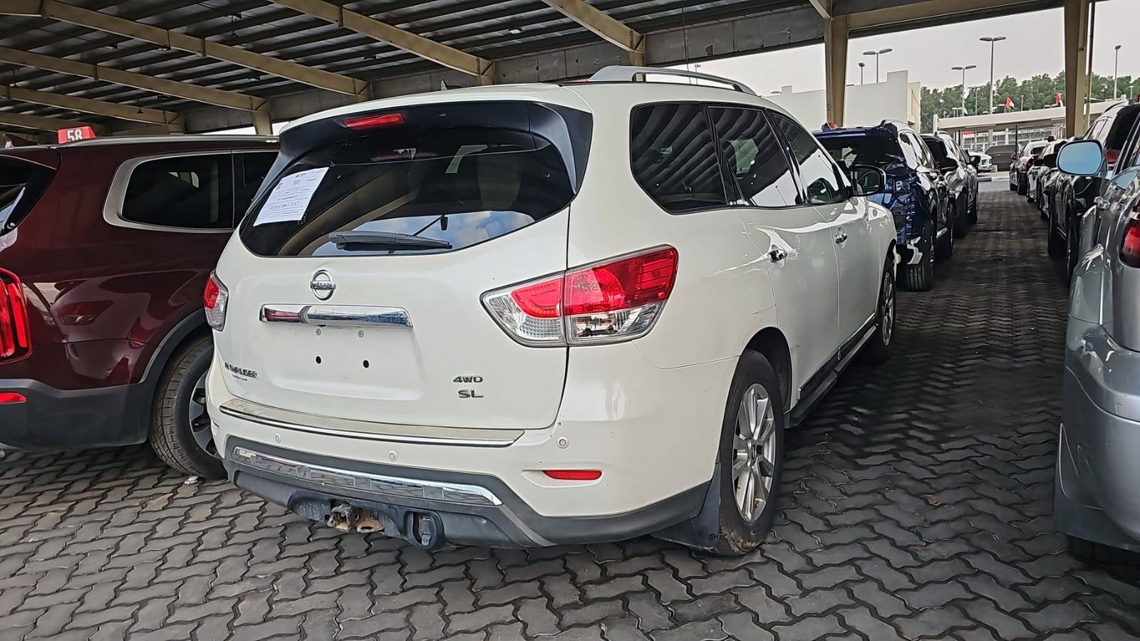2015 NISSAN PATHFINDER — 137306 Miles — Lot M8FC623243 — Souq - Marhaba Auctions Used Cars - Image 6