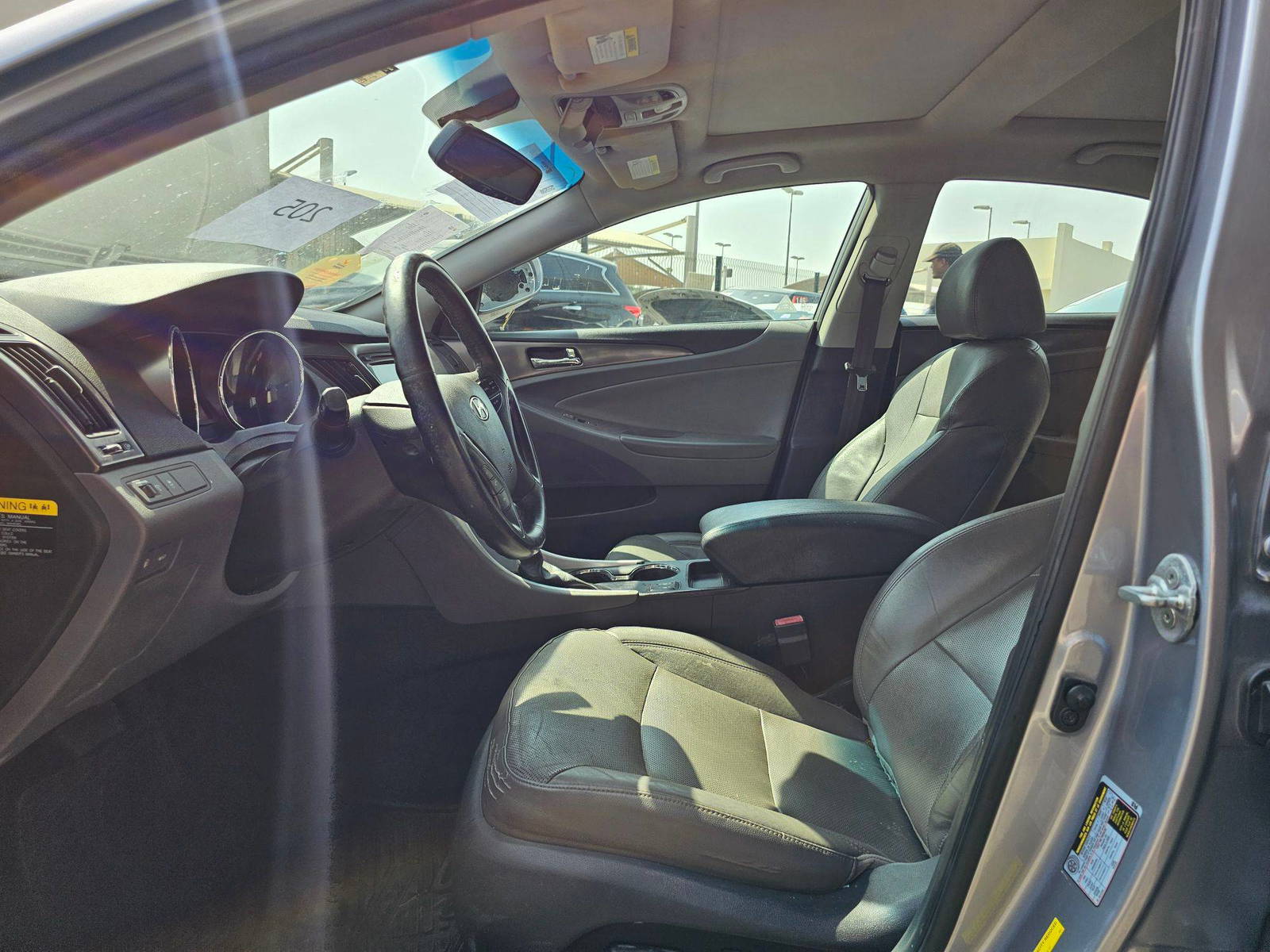 HYUNDAI SONATA 2015 - Marhaba Auction Used Cars - Image 9