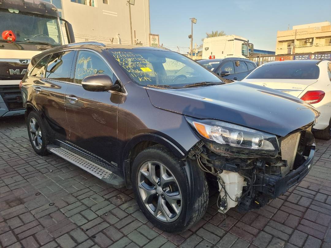 2017 KIA SORENTO — 178518 KM — Lot 124578 — Ind. 12 - Marhaba Auctions Used Cars - Image 5