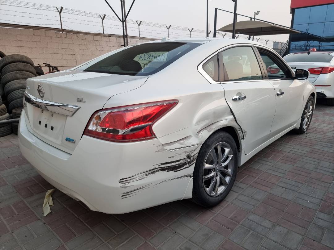 2013 NISSAN ALTIMA — 143061 KM — Lot 125487 — Ind. 12 - Marhaba Auctions Used Cars - Image 4