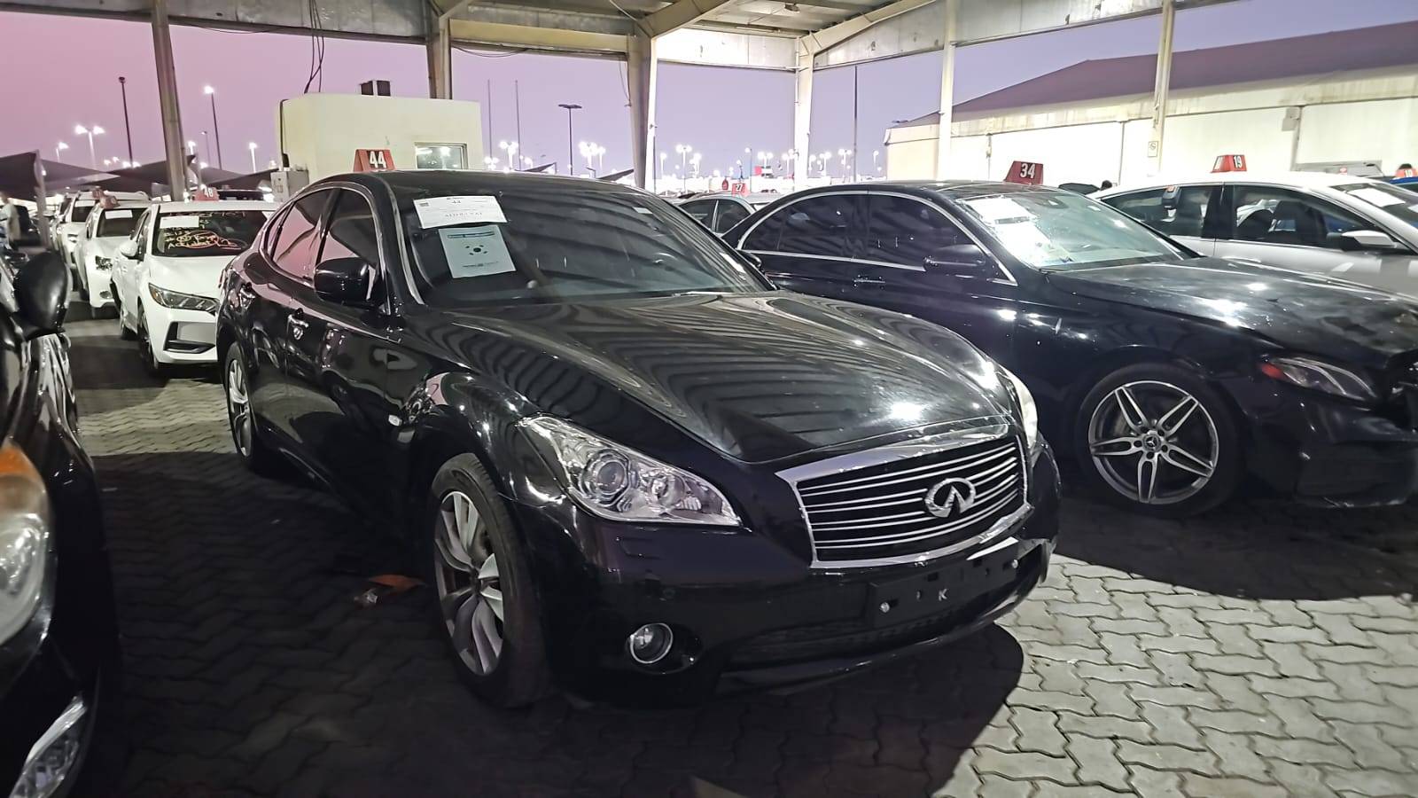 2011 INFINITI M37 — 175651 KM — Lot EXBM511825 — Souq - Marhaba Auctions Used Cars - Image 3