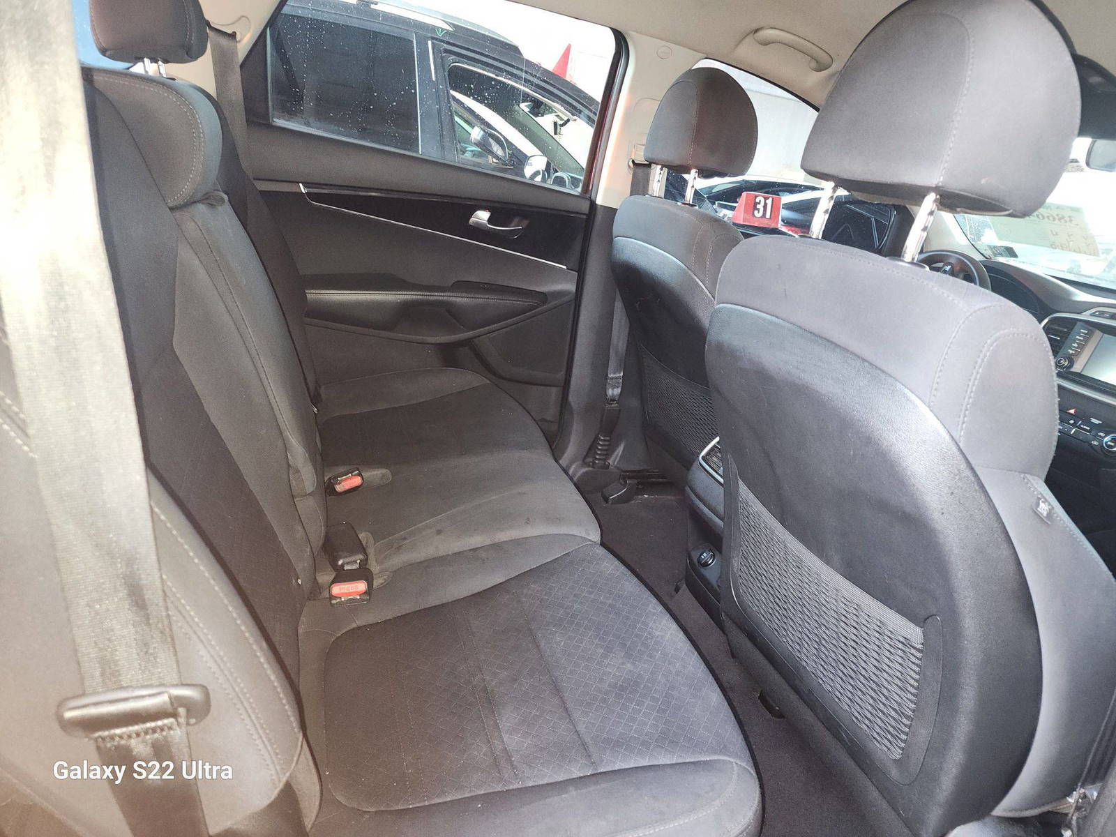 2018 KIA SORENTO — 166198 Miles — Lot 38664082 — Souq - Marhaba Auctions Used Cars - Image 4