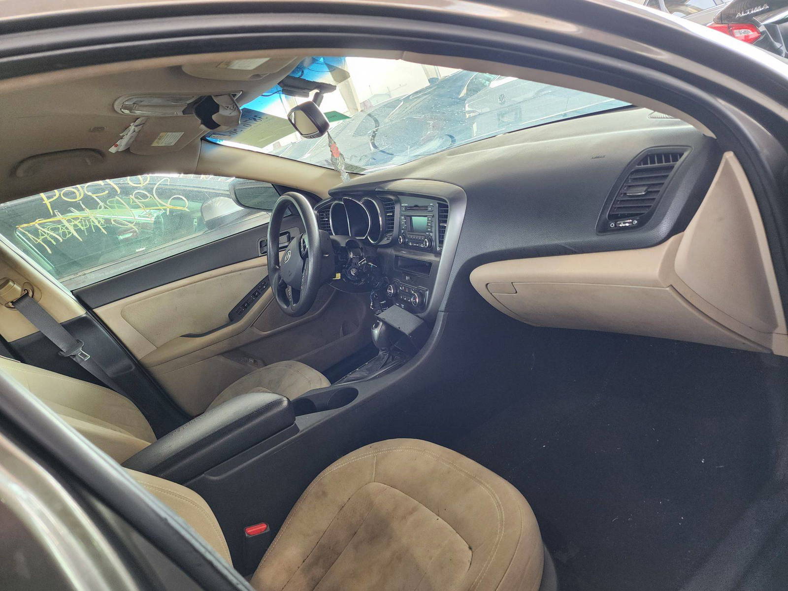 2011 KIA OPTIMA — 136369 Miles — Lot 38767564 — Souq - Marhaba Auctions Used Cars - Image 5
