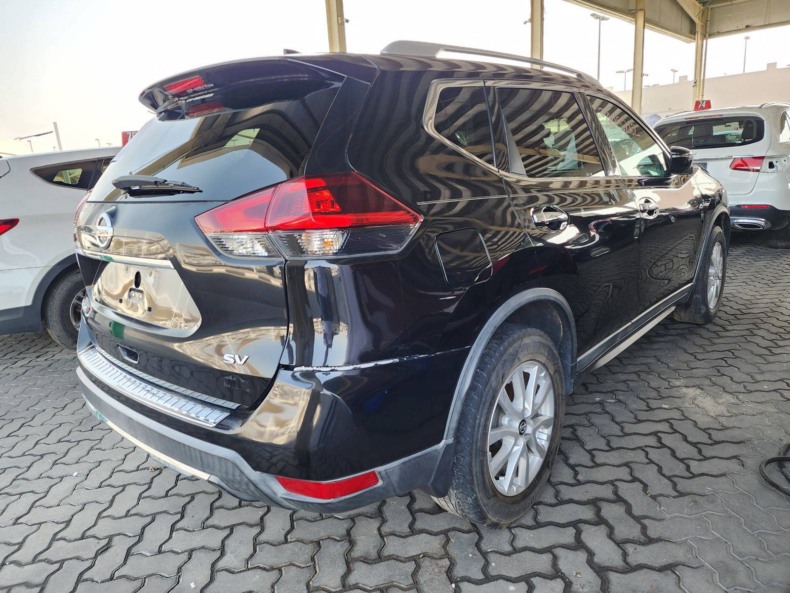 2018 NISSAN ROGUE — 145331 Miles — Lot 38985262 — Souq - Marhaba Auctions Used Cars - Image 3