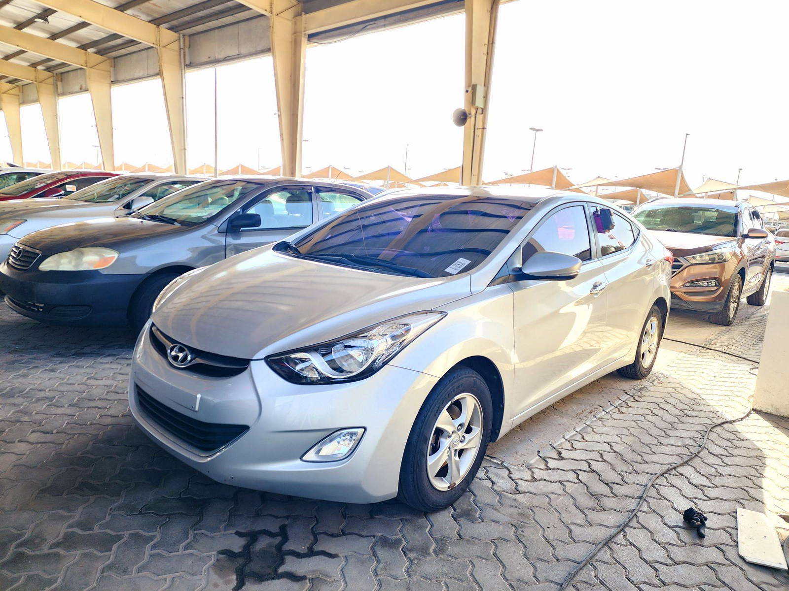 2012 HYUNDAI AVANTE — 146938 KM — Lot 567329 — Souq - Marhaba Auctions Used Cars - Image 5