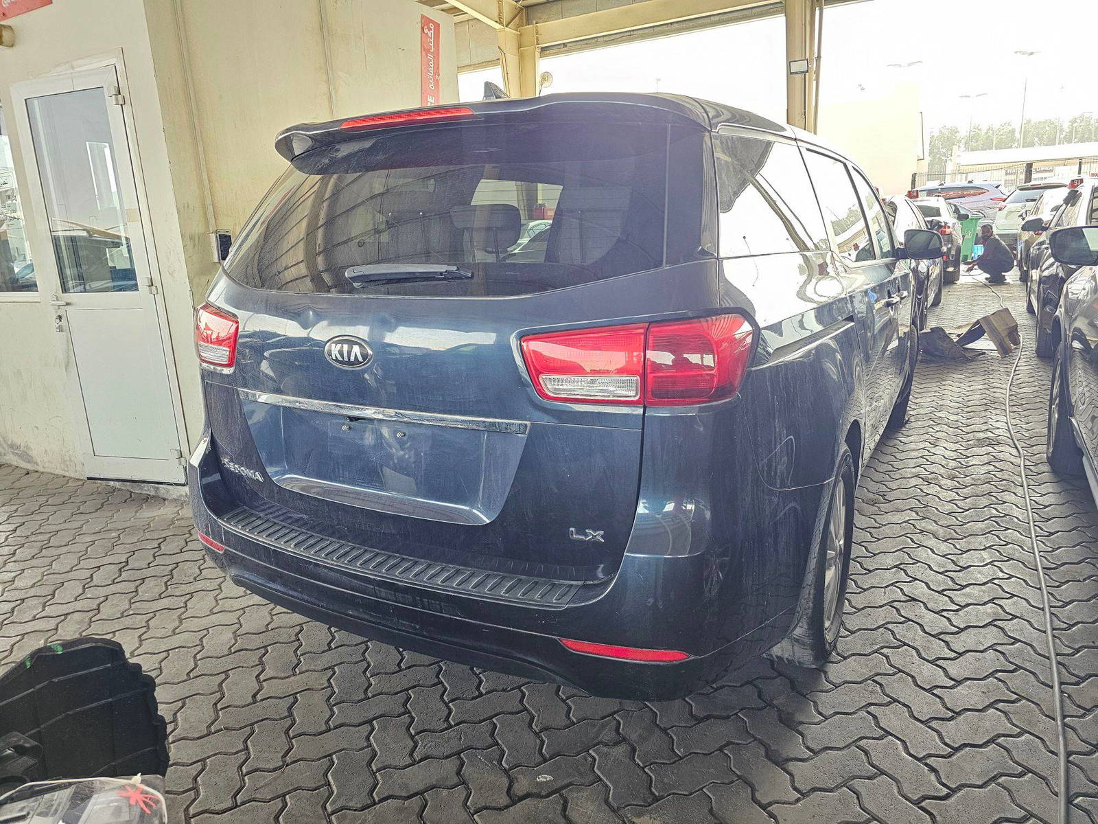 KIA SEDONA 2017 - Marhaba Auction Used Cars - Image 4