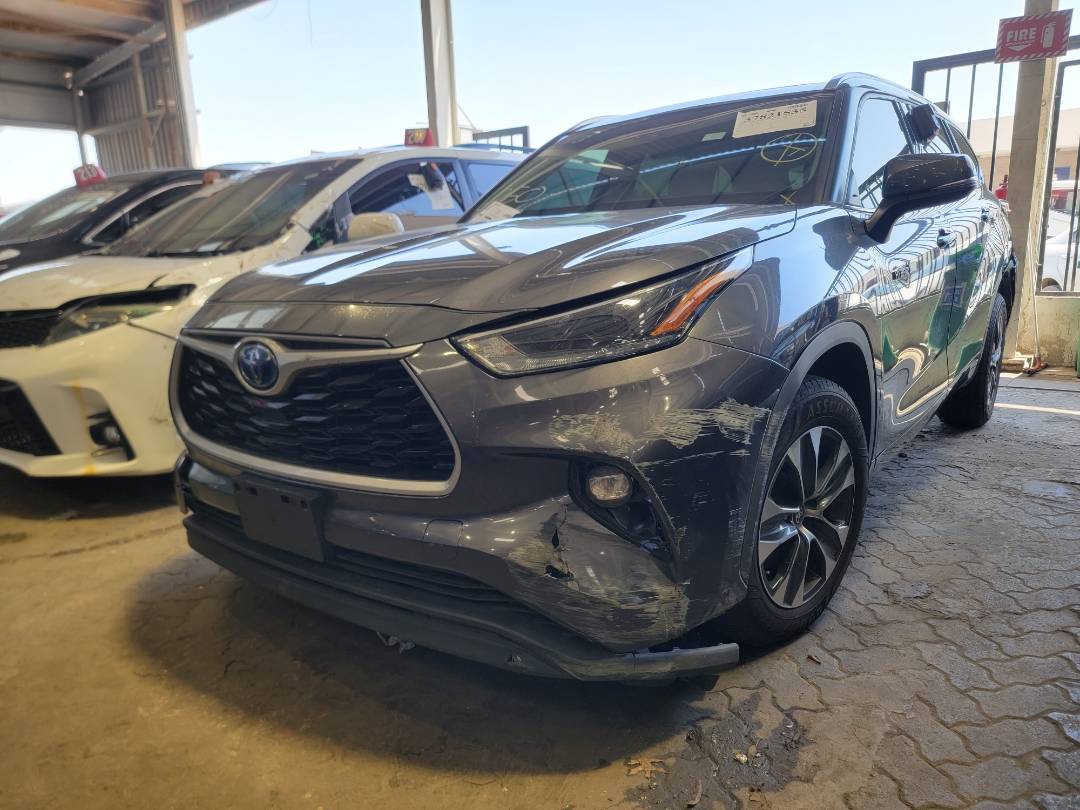 2021 TOYOTA HIGHLANDER — 102232 Miles — Lot 37821535 - Marhaba Auctions Used Cars - Image 9