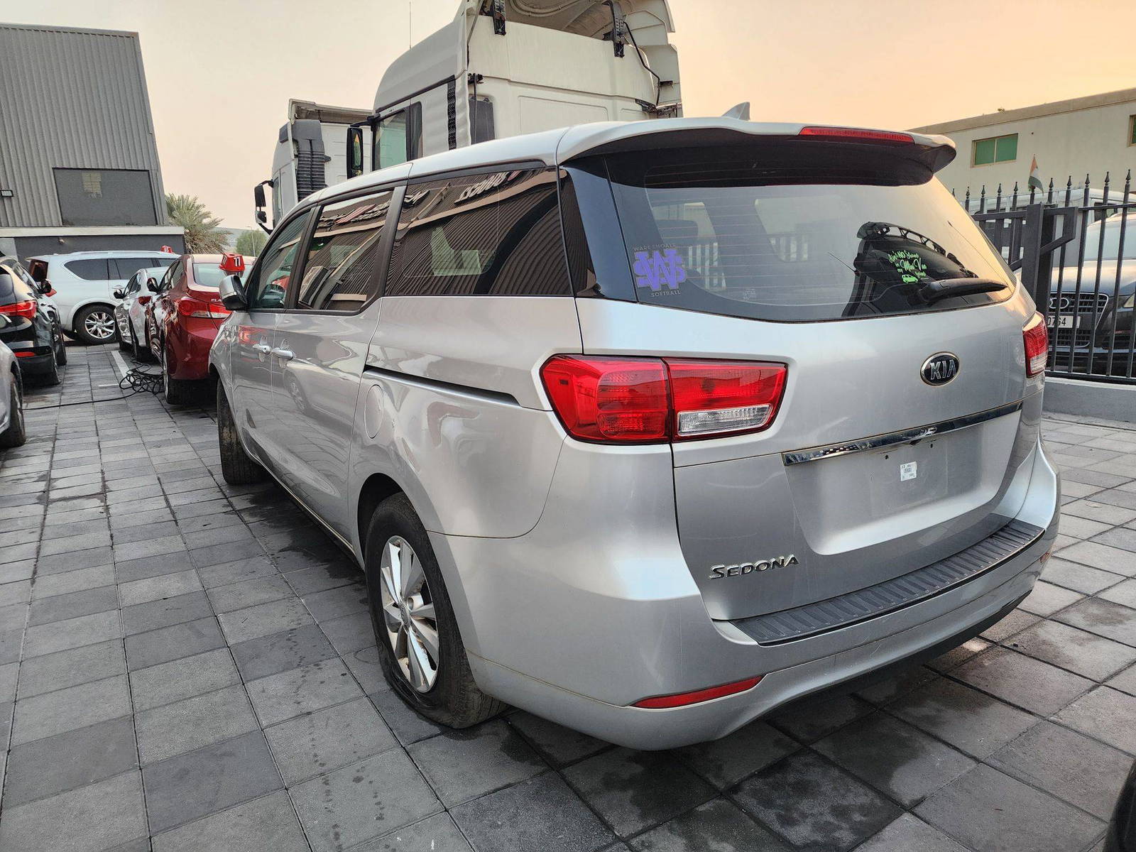 2017 KIA SEDONA — 166783 Miles — Lot 41532634 — Main - Marhaba Auctions Used Cars - Image 3