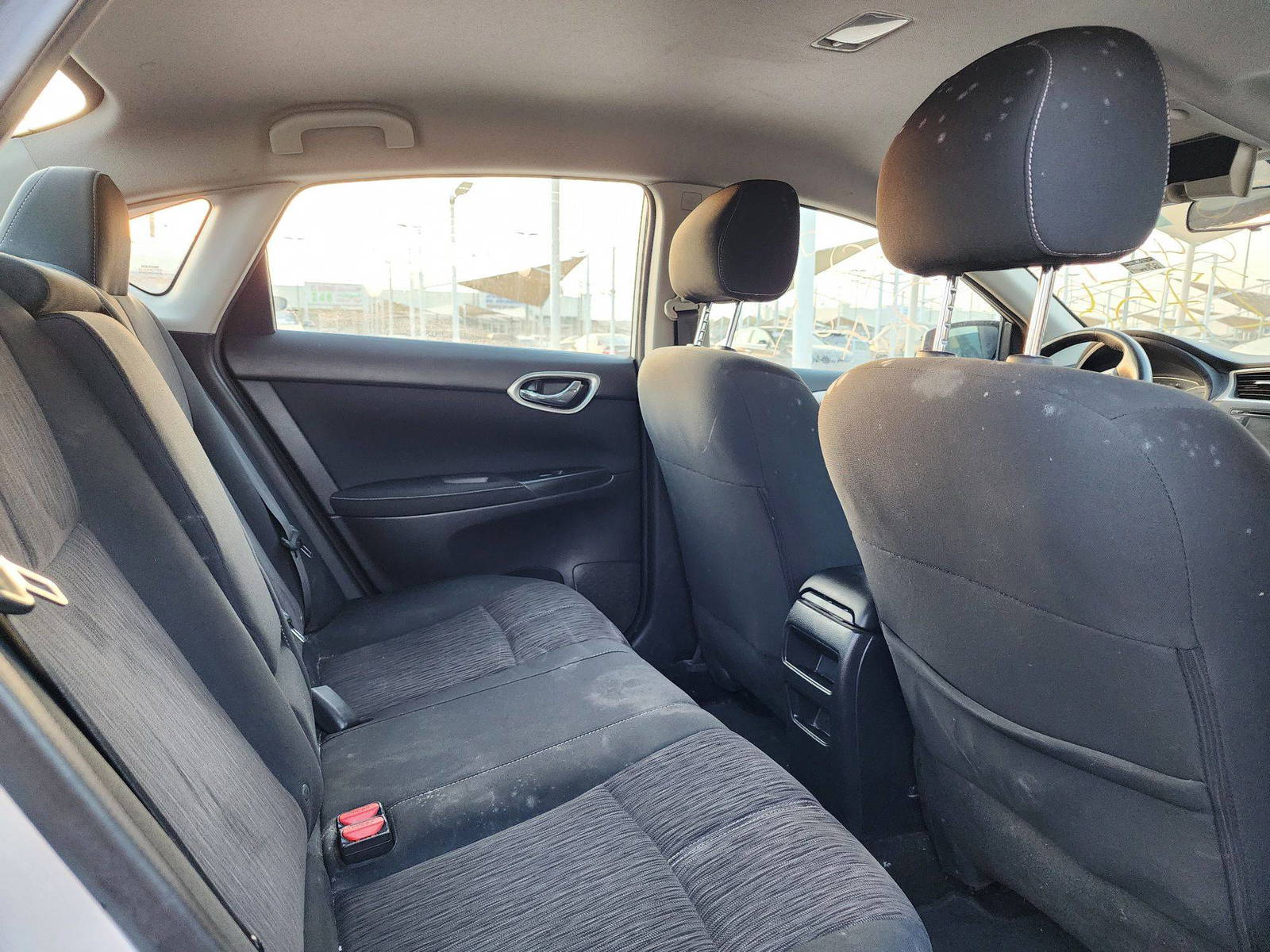 2015 NISSAN SENTRA — 83586 Miles — Lot 39096404 — Souq - Marhaba Auctions Used Cars - Image 4