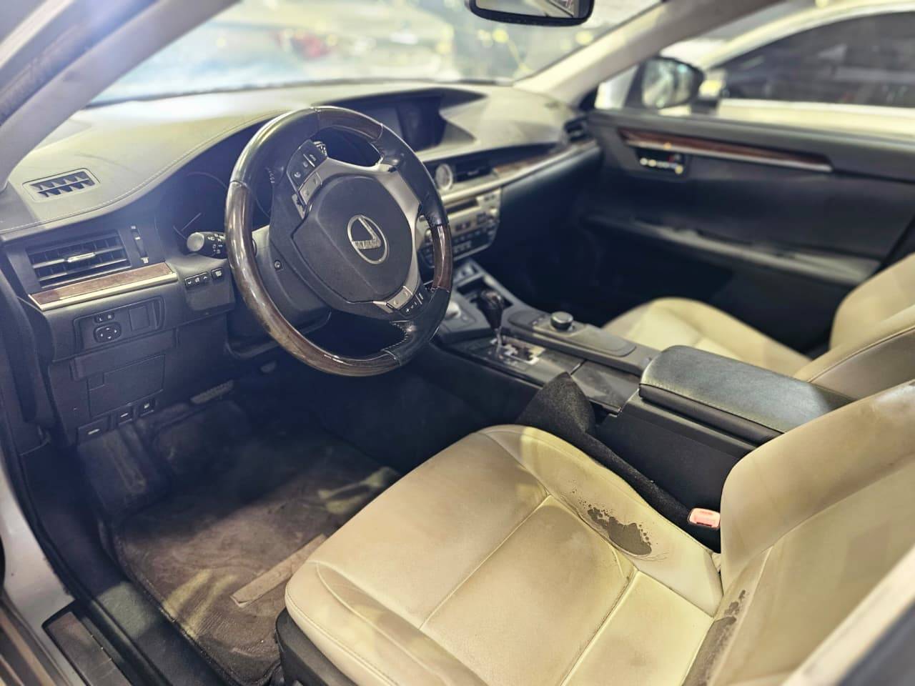 2013 LEXUS ES 350 — 111679 Miles — Lot 2039382 — Main - Marhaba Auctions Used Cars - Image 8