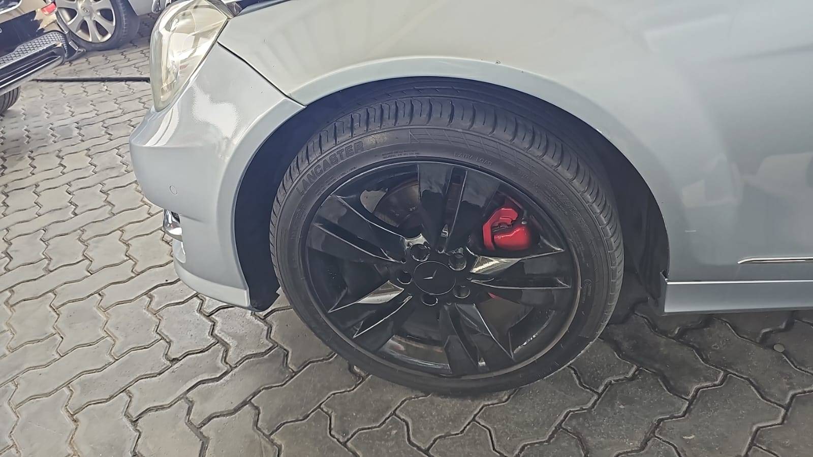 2013 MERCEDES BENZ C200 — 379220 KM — Lot XDA822914 — Souq - Marhaba Auctions Used Cars - Image 11