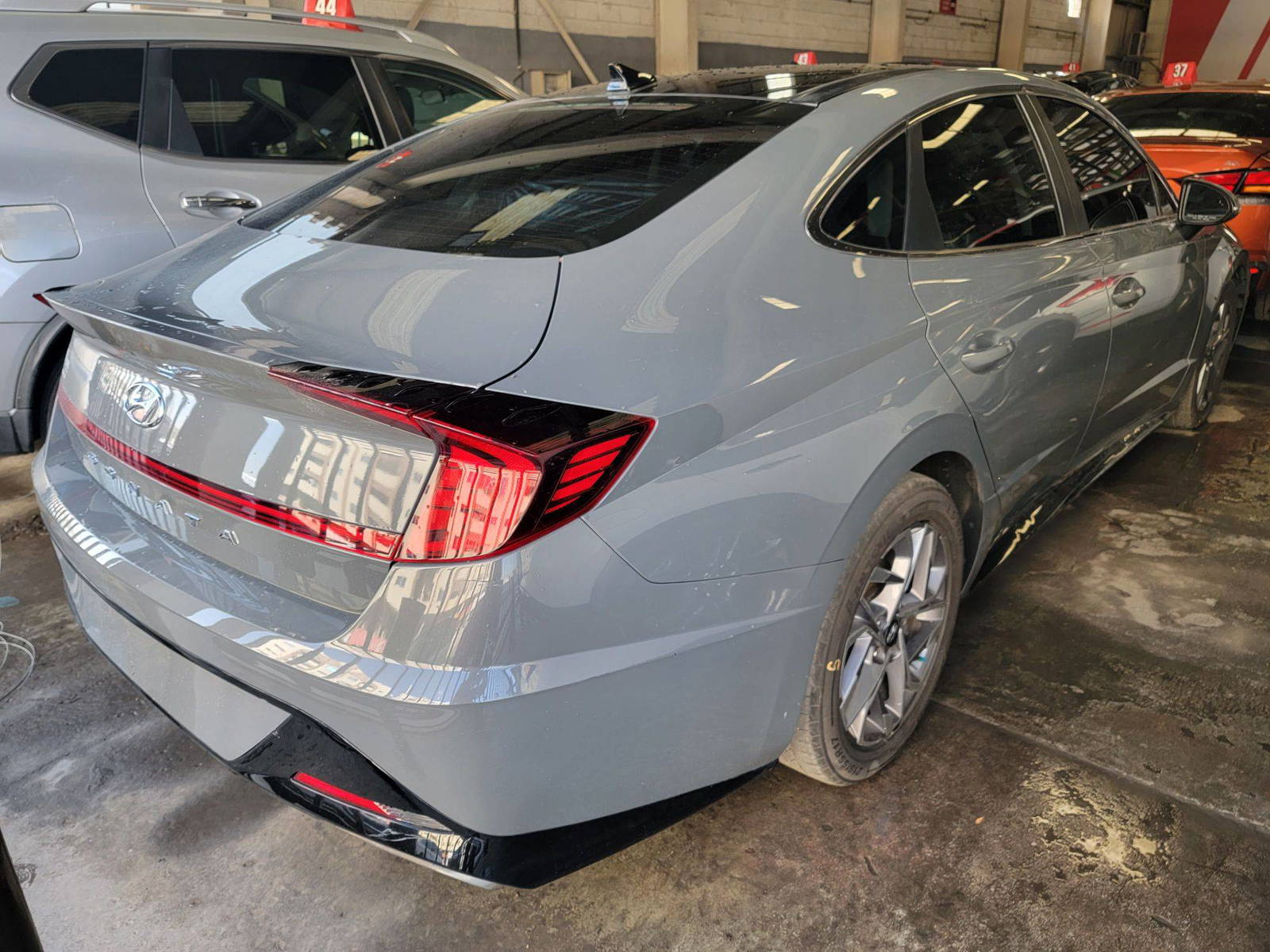 2021 HYUNDAI SONATA — 113461 Miles — Lot JA5MH095778 — Main - Marhaba Auctions Used Cars - Image 5
