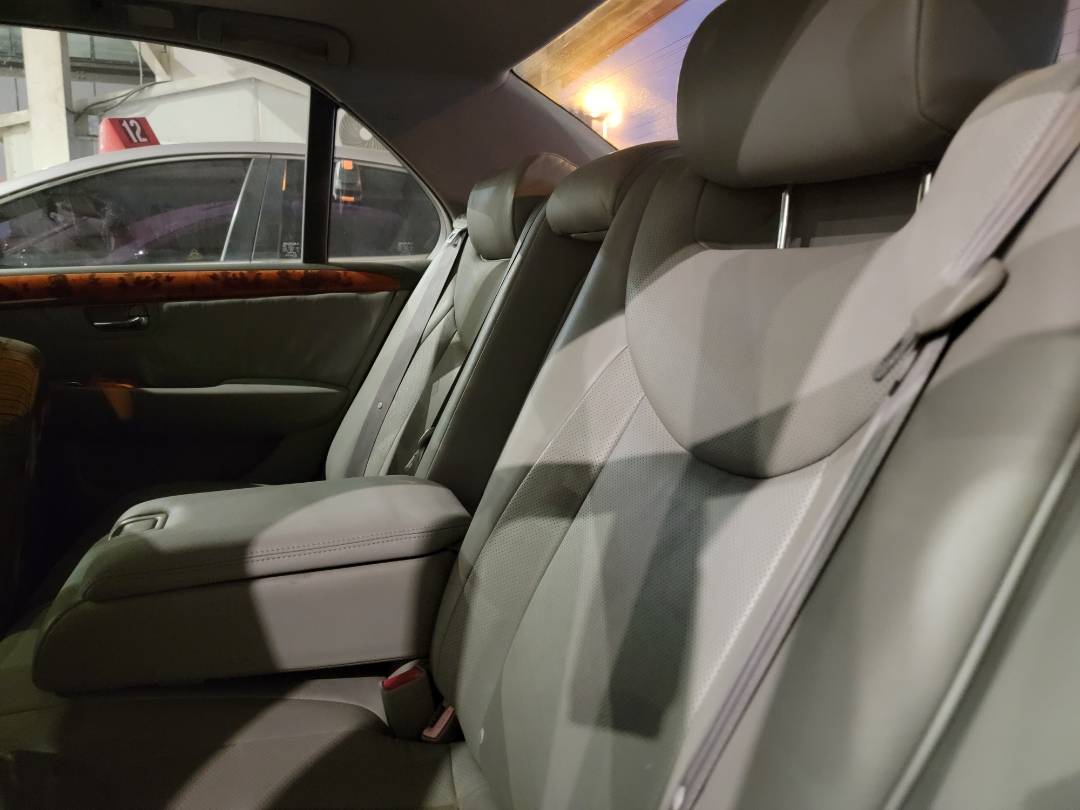 2006 LEXUS LS 430 — 273971 Miles — Lot 053810 — Main - Marhaba Auctions Used Cars - Image 6