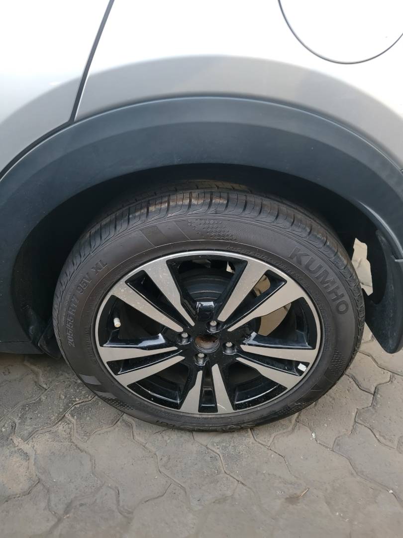 2019 NISSAN KICKS — 53343 Miles — Lot 60310 — Main - Marhaba Auctions Used Cars - Image 9