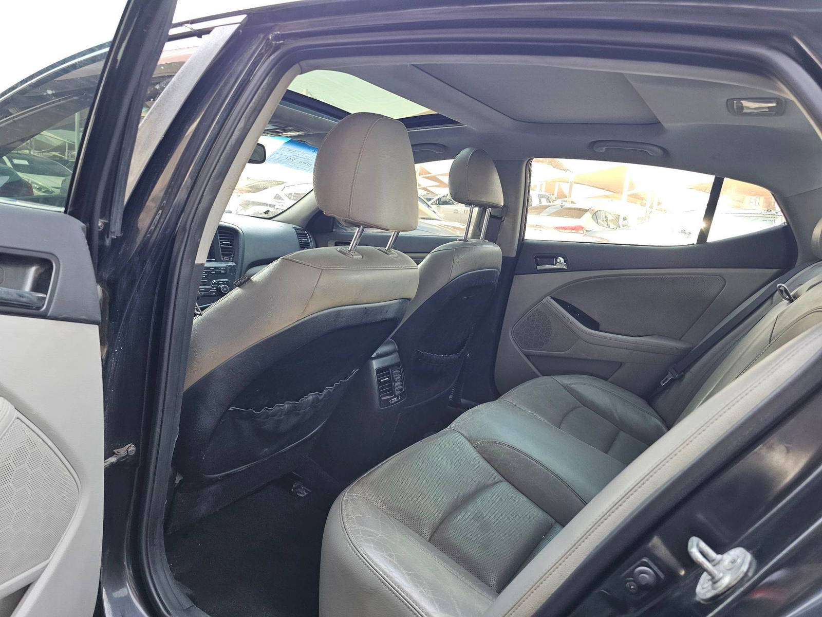 2011 KIA OPTIMA — 218109 Miles — Lot 2105478 — Souq - Marhaba Auctions Used Cars - Image 6