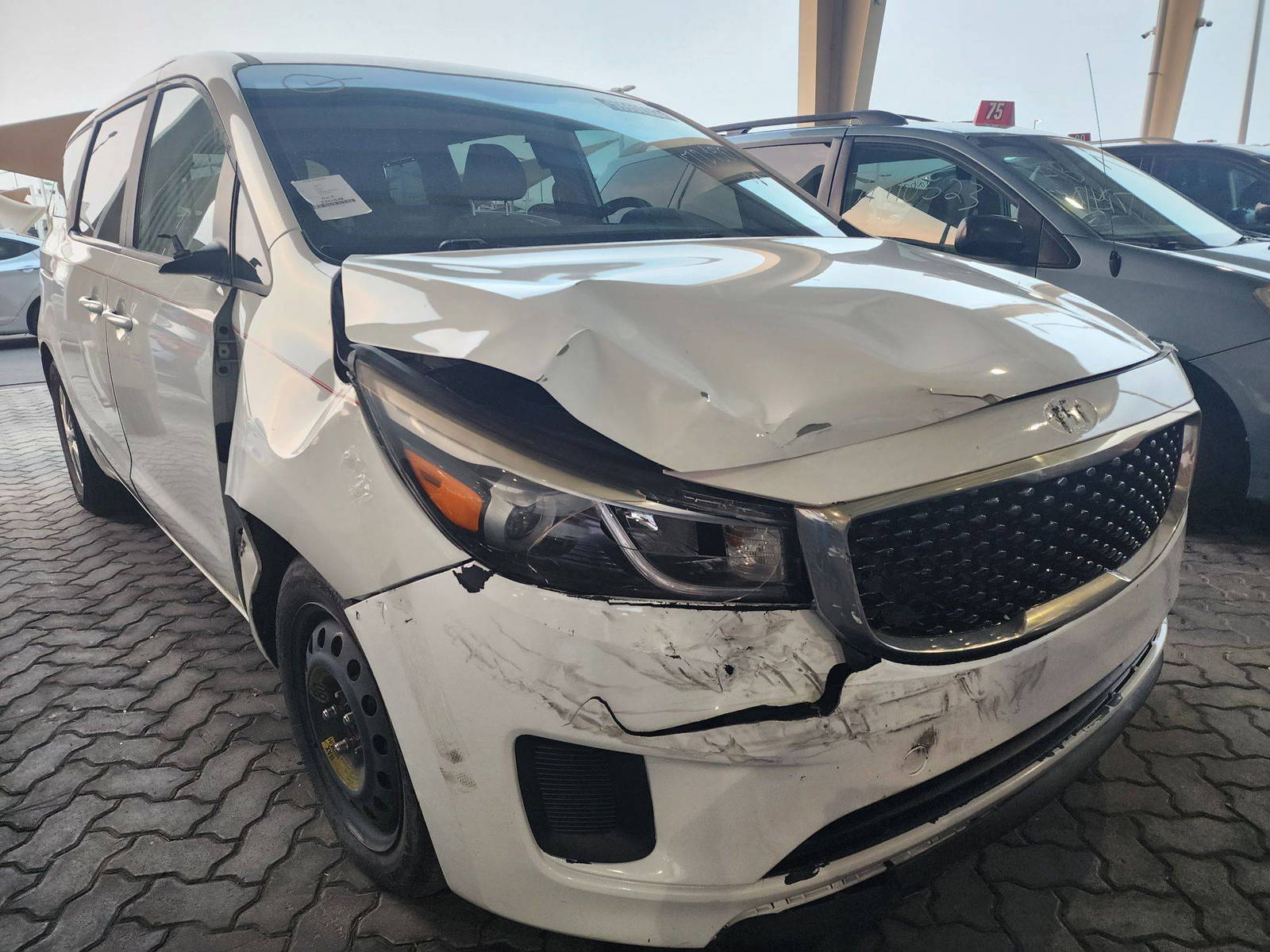 2016 KIA SEDONA — 88320 Miles — Lot 59950003 - Marhaba Auctions Used Cars - Image 7
