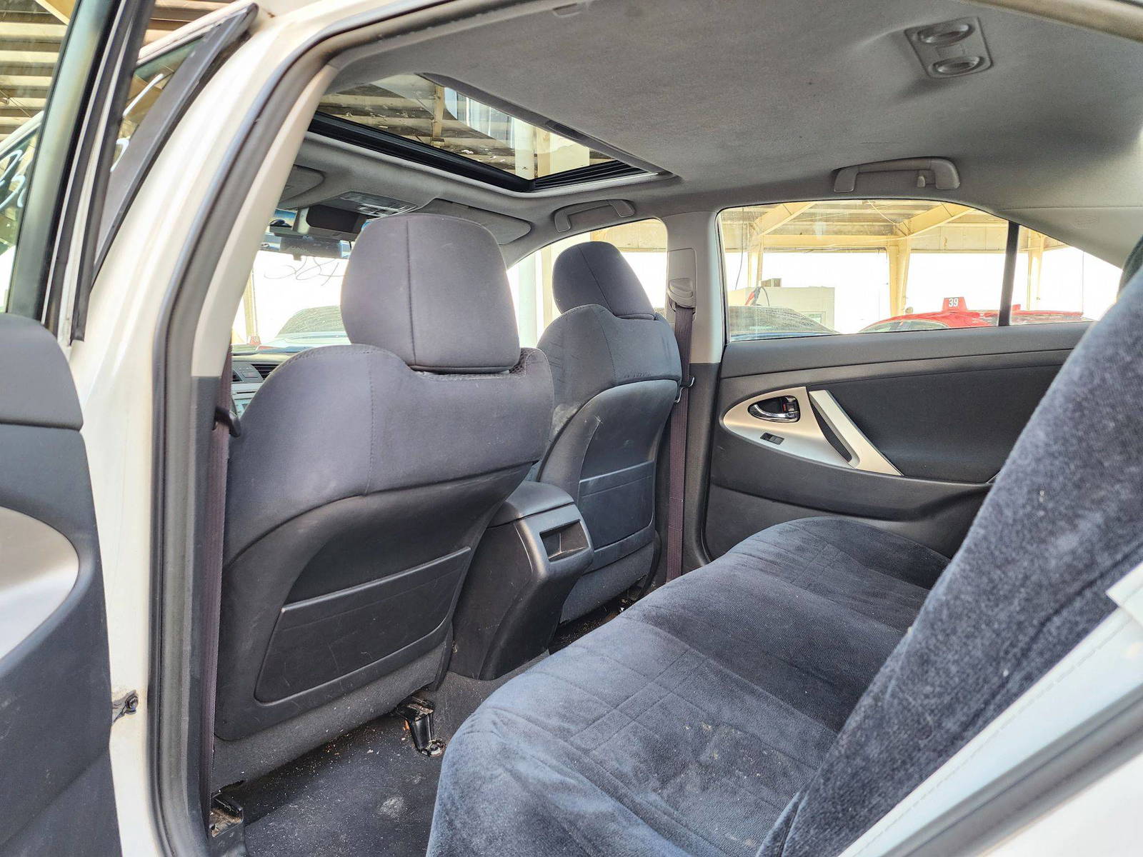 2008 TOYOTA CAMRY — 209554 Miles — Lot 38486 — Souq - Marhaba Auctions Used Cars - Image 6