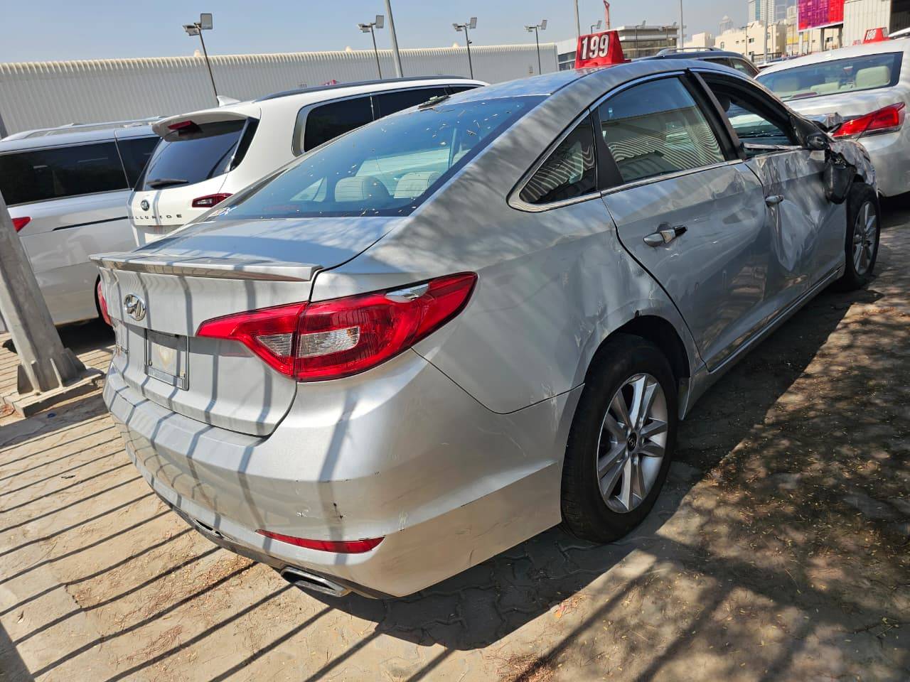 2015 HYUNDAI SONATA — sold — 160830 Miles — Lot 97633675 — Souq - Marhaba Auctions Used Cars - Image 4