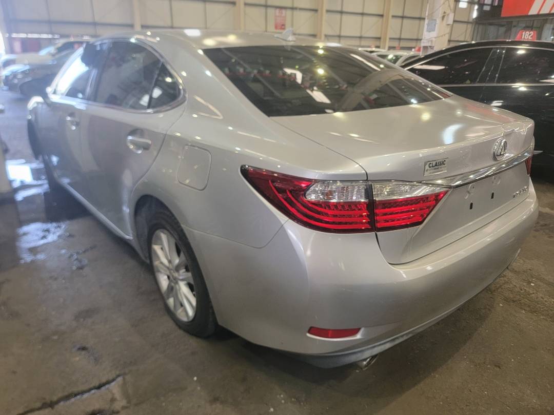 2013 LEXUS ES 350 — 111679 Miles — Lot 2039382 — Main - Marhaba Auctions Used Cars - Image 6