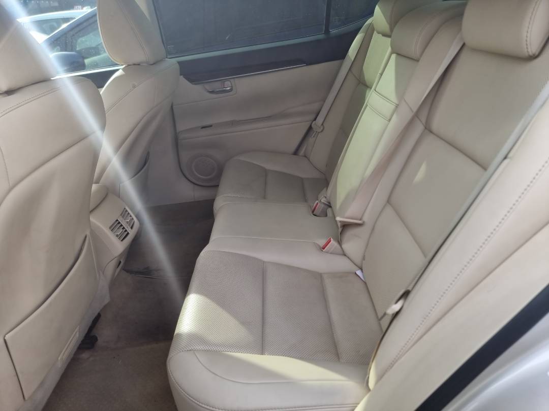 2015 LEXUS ES 350 — 105708 Miles — Lot 125487 — Ind. 12 - Marhaba Auctions Used Cars - Image 7
