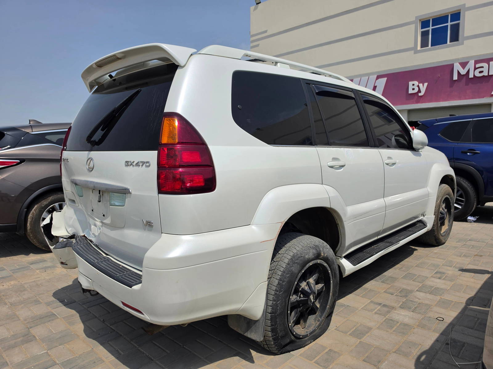 2007 LEXUS GX 470 — 312561 Miles — Lot 75376825 - Marhaba Auctions Used Cars - Image 4