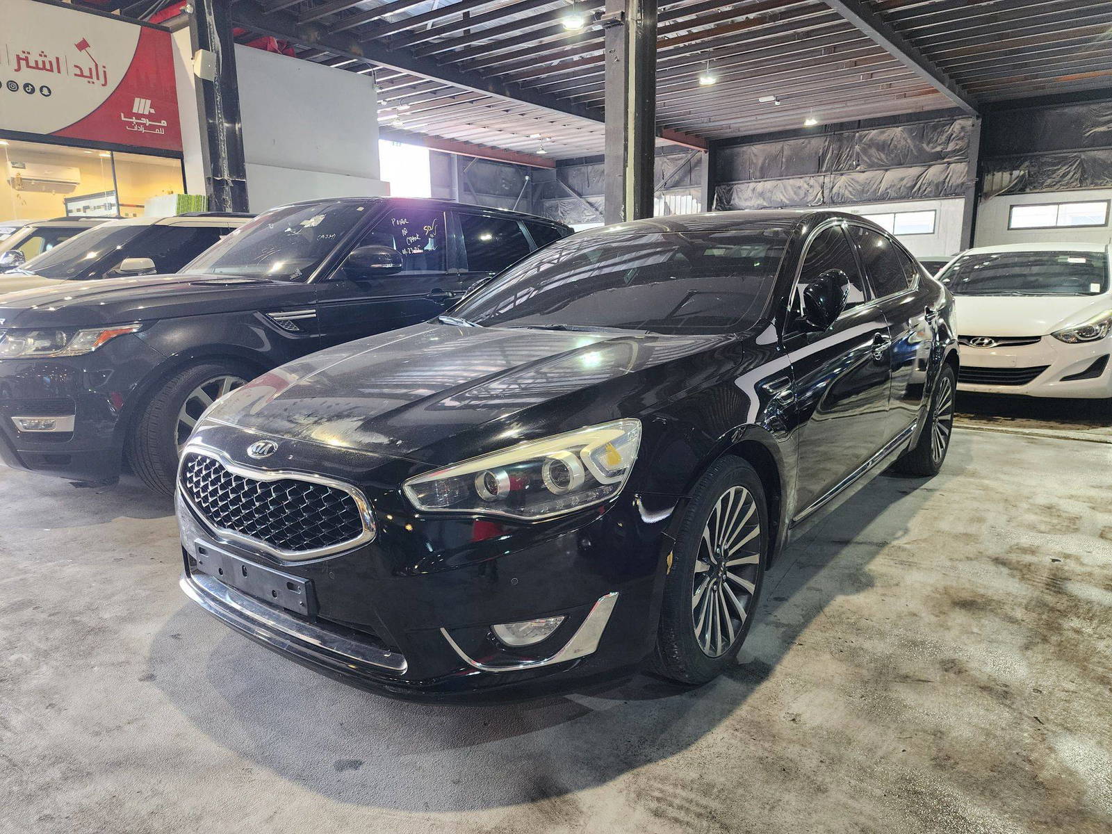 2013 KIA K7 — 201996 KM — Lot 105770 — Al Quoz - Marhaba Auctions Used Cars - Image 3