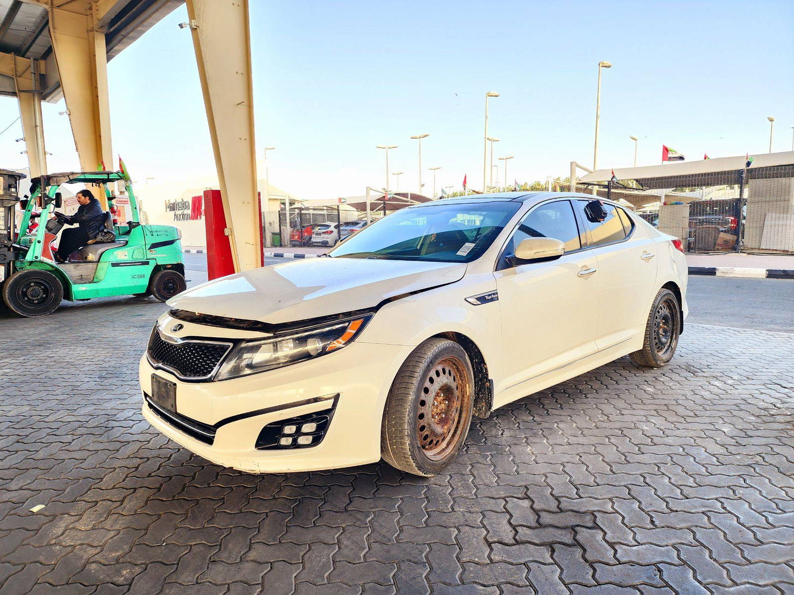 2014 KIA OPTIMA — 289047 KM — Lot 76877334 — Souq - Marhaba Auctions Used Cars - Image 5