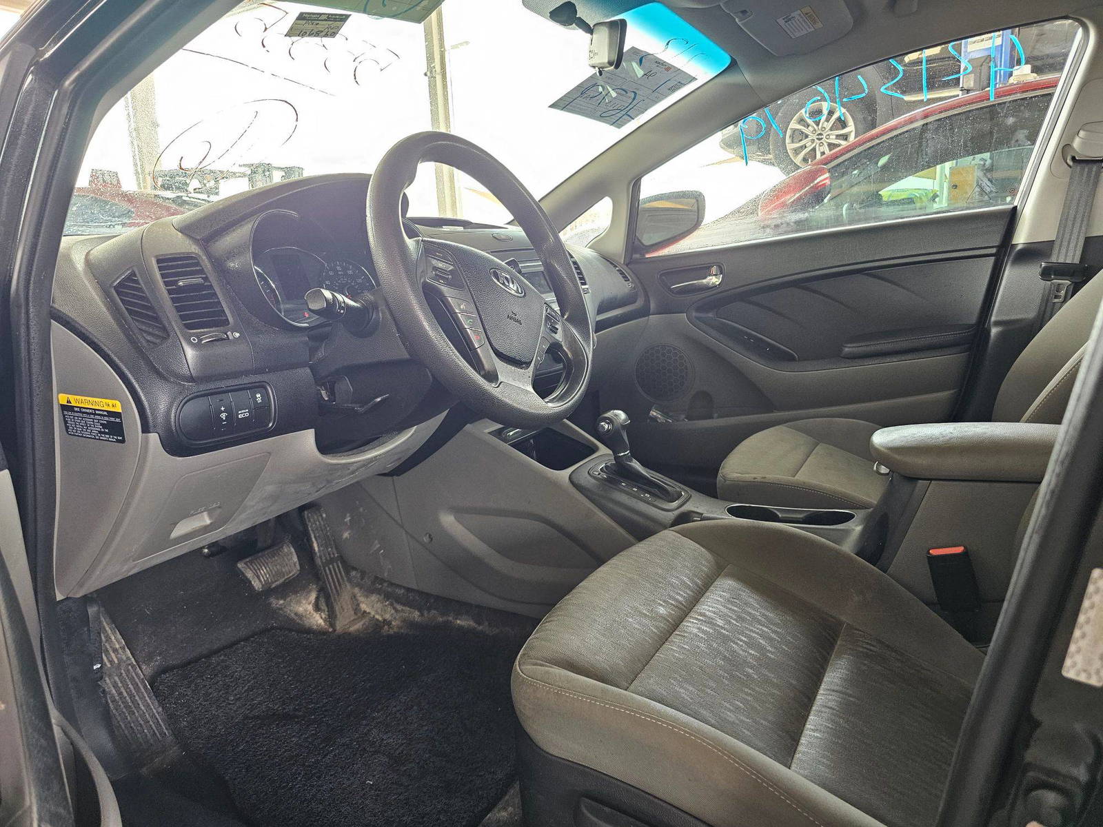 2016 KIA FORTE — 106860 KM — Lot G5535539 — Ind. 12 - Marhaba Auctions Used Cars - Image 8