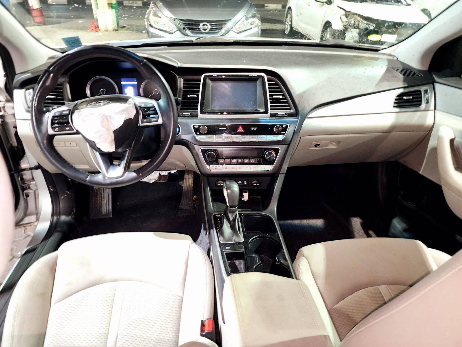 2019 HYUNDAI SONATA — 88649 Miles — Lot 81046594 — Souq - Marhaba Auctions Used Cars - Image 7